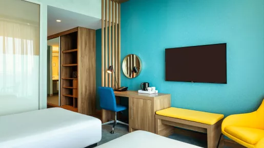 Aloft Room Twin