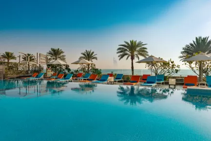 Бассейн Aloft Palm Jumeirah