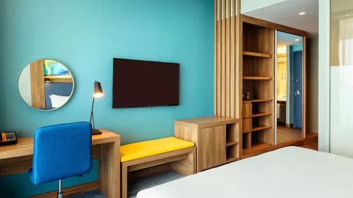 Aloft Room King